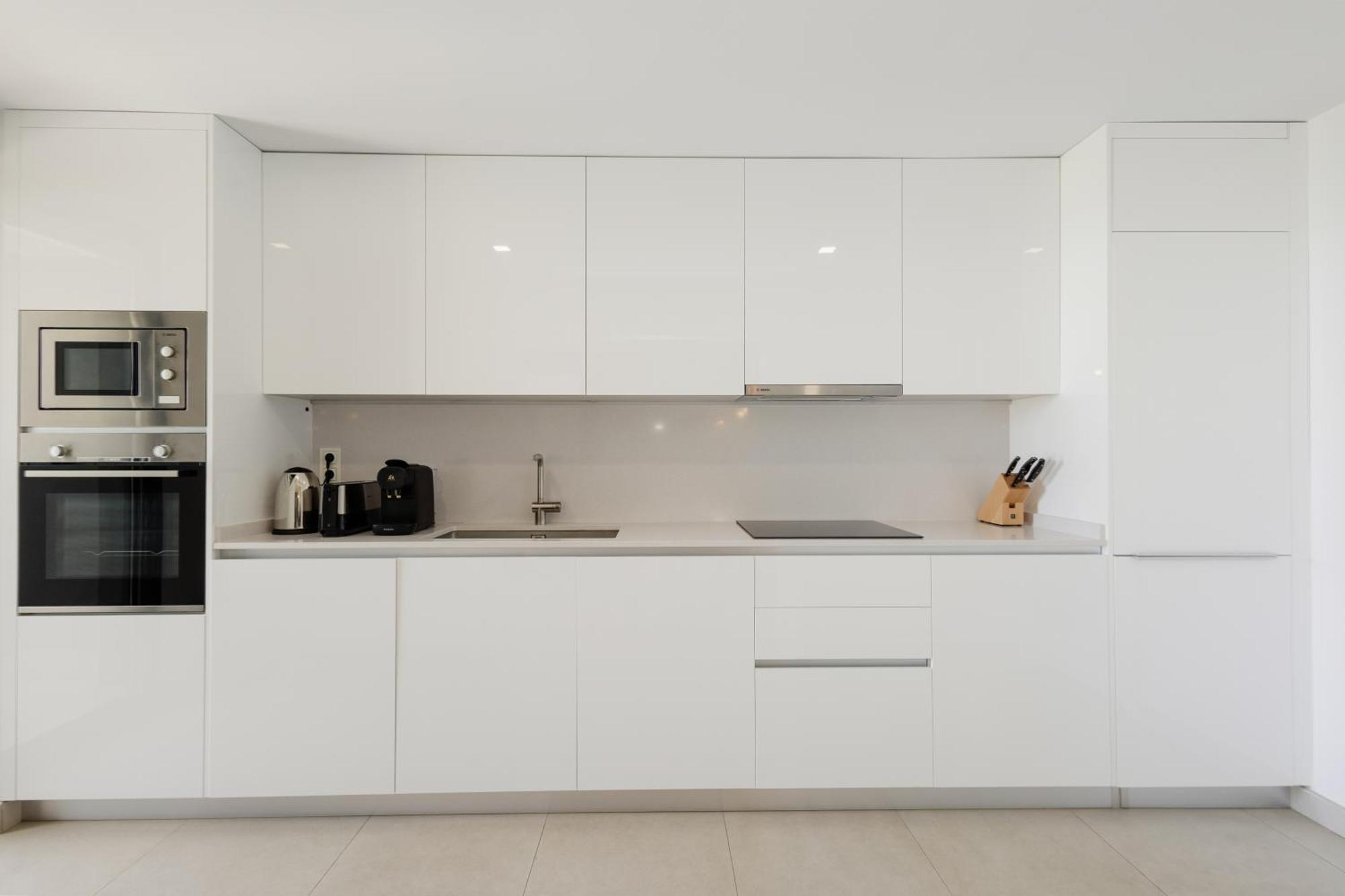 Luxurious 2 Bedroom Apartment Close To The Beach In Estepona Ngoại thất bức ảnh